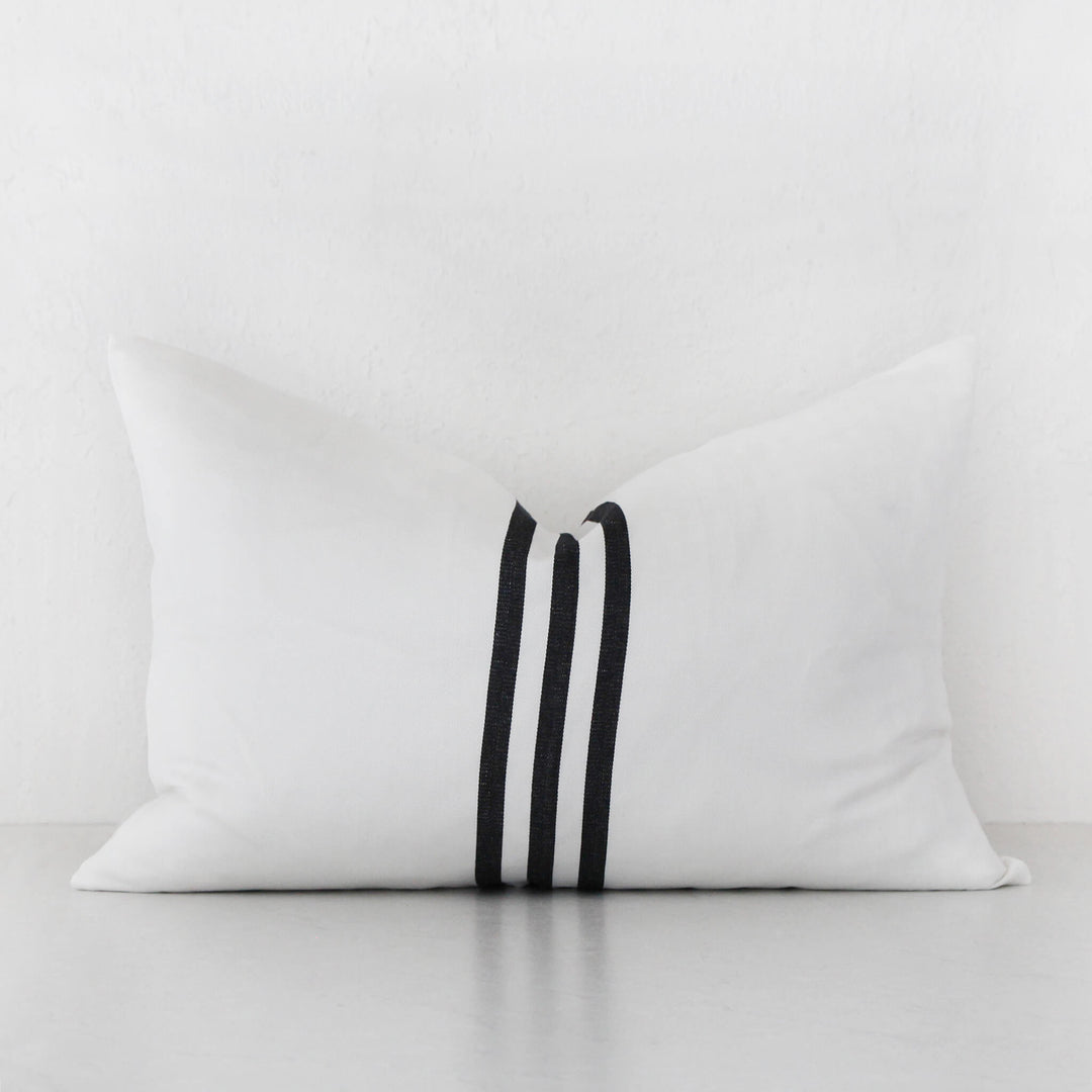 KUTA HERRINGBONE CUSHION  | 40X60CM  |  WHITE BASE + BLACK STRIPE