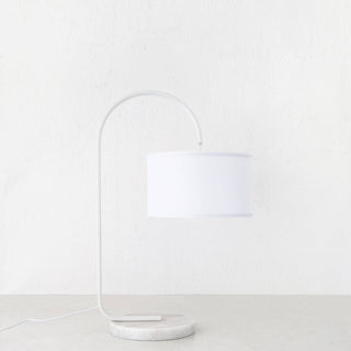 LACRES CURVED MATTE WHITE TABLE LAMP  | WHITE MARBLE  |  WHITE LINEN SHADE