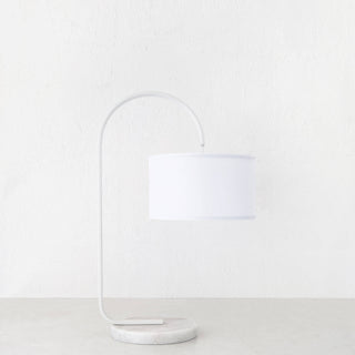 LACRES CURVED MATTE WHITE TABLE LAMP  | WHITE MARBLE  |  WHITE LINEN SHADE