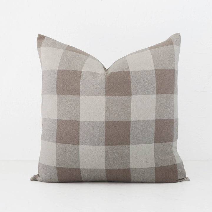 LA ROUVIERE CHECK CUSHION | NATURAL + TAUPE WIDE CHECK  |  60X60 V3
