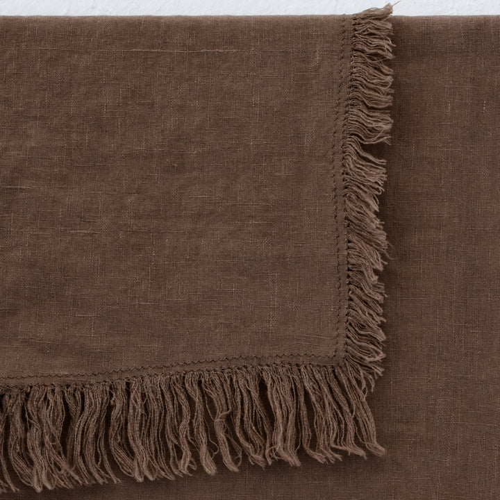 LBD EXCLUSIVE  |  FRENCH LINEN THROW  |  180X140CM  |  OAKWOOD BROWN