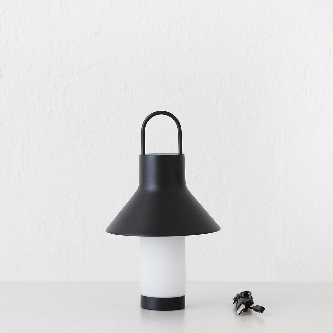 LA CONDETTE RECHARGEABLE INDOOR/OUTDOOR LED LANTERN  |  MATTE BLACK