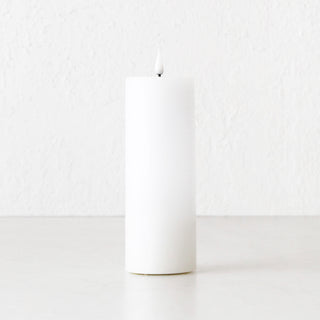 LBD EXCLUSIVE  |  LED FLAMELESS FLICKERING WAX CANDLE + REMOTE  |  WHITE  |  LARGE