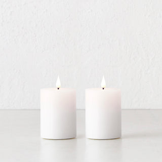 LBD EXCLUSIVE  |  LED FLAMELESS FLICKERING WAX CANDLE + REMOTE  |  WHITE  |  SMALL