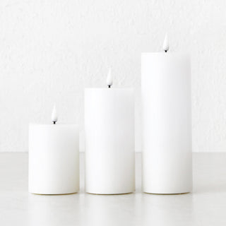 LBD EXCLUSIVE  |  LED FLAMELESS FLICKERING WAX CANDLE + REMOTE  |  WHITE  |  MEDIUM