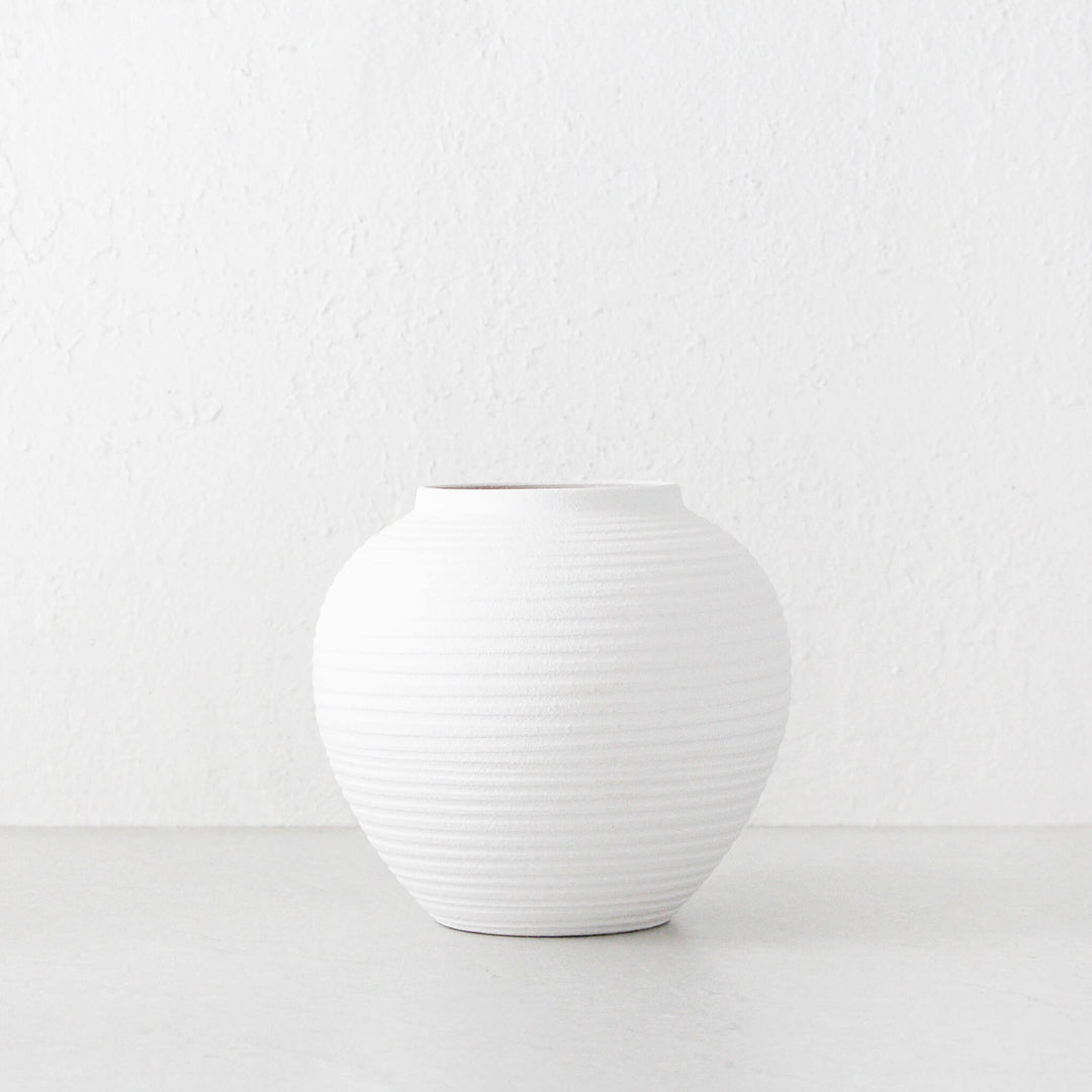 LILLE CERAMIC VASE | WHITE CERAMIC | MEDIUM