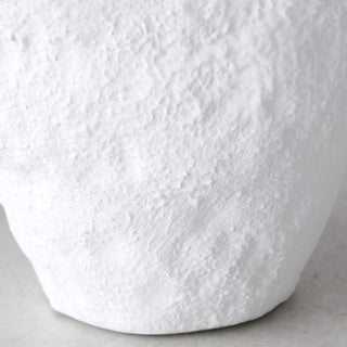 LIVING BY DESIGN EXCLUSIVE  |  LUGA CERAMIC VASE  |  CLOSE UP |  NATURAL WHITE CERAMIC + CHARCOAL RIM