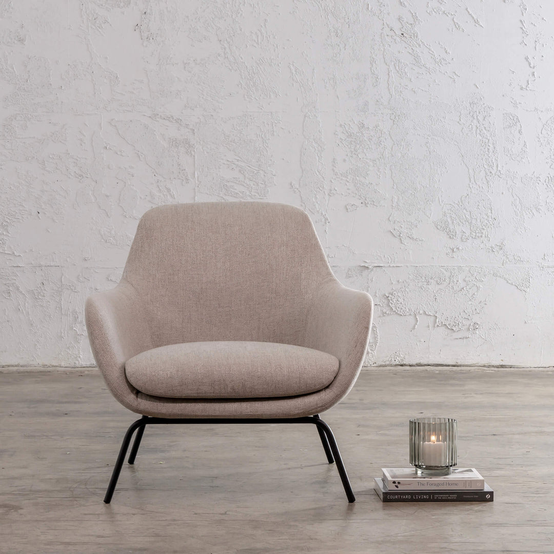 LYNDON ARMCHAIR  |  DESERT SAND