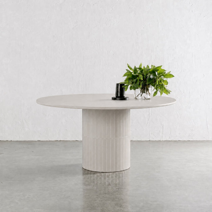 LOMBARD OUTDOOR ROUND DINING TABLE  |  BEECHWOOD BEIGE  |  130CM