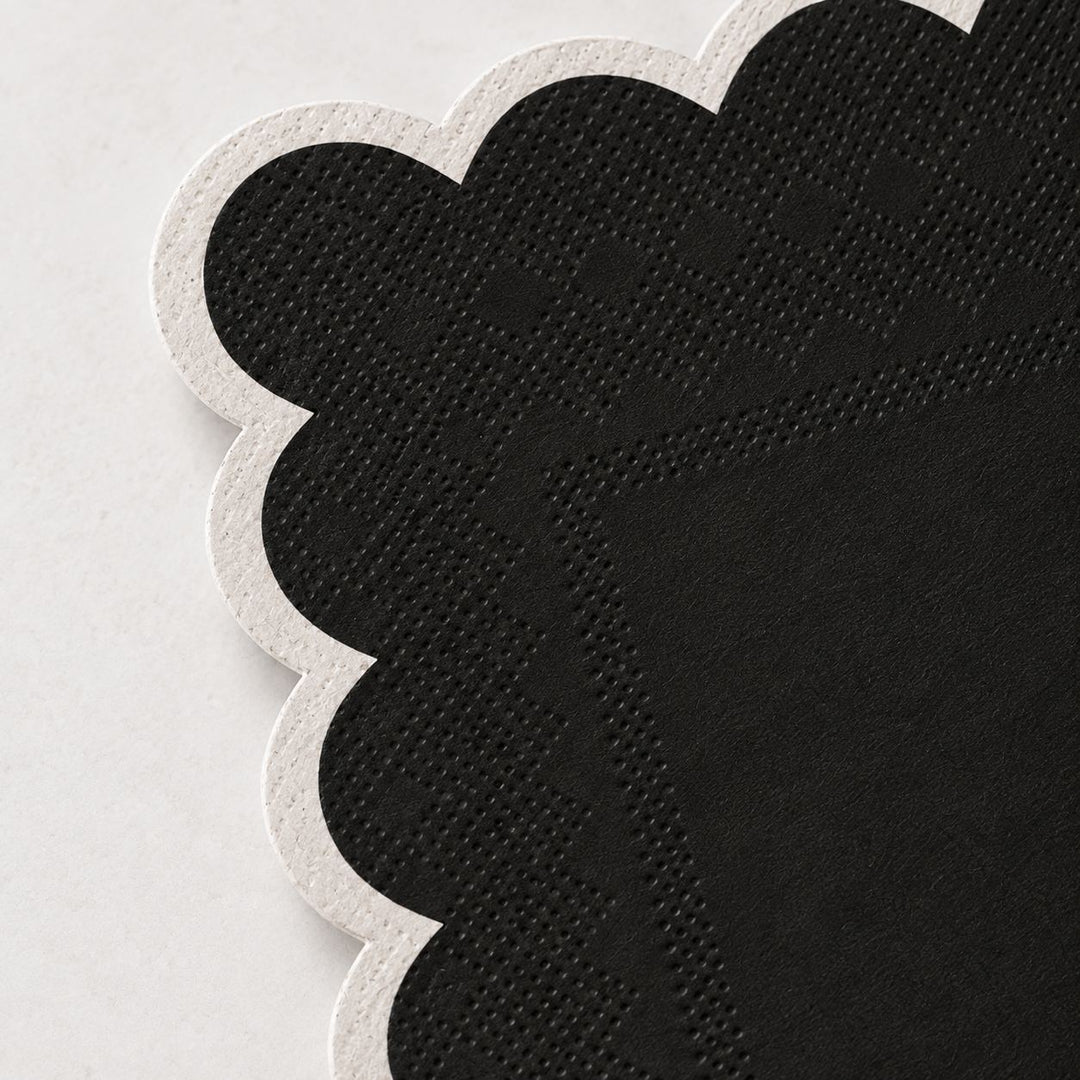 LYRA PAPER NAPKIN BUNDLES  |  BLACK + IVORY