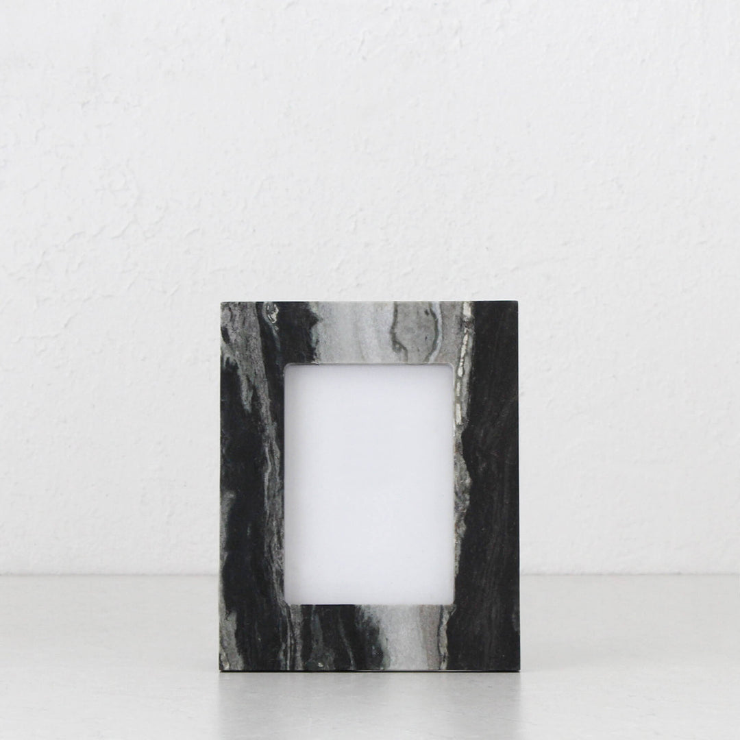 MARAIS MARBLE PHOTO FRAME  |  4X6  |  BLACK MARBLE