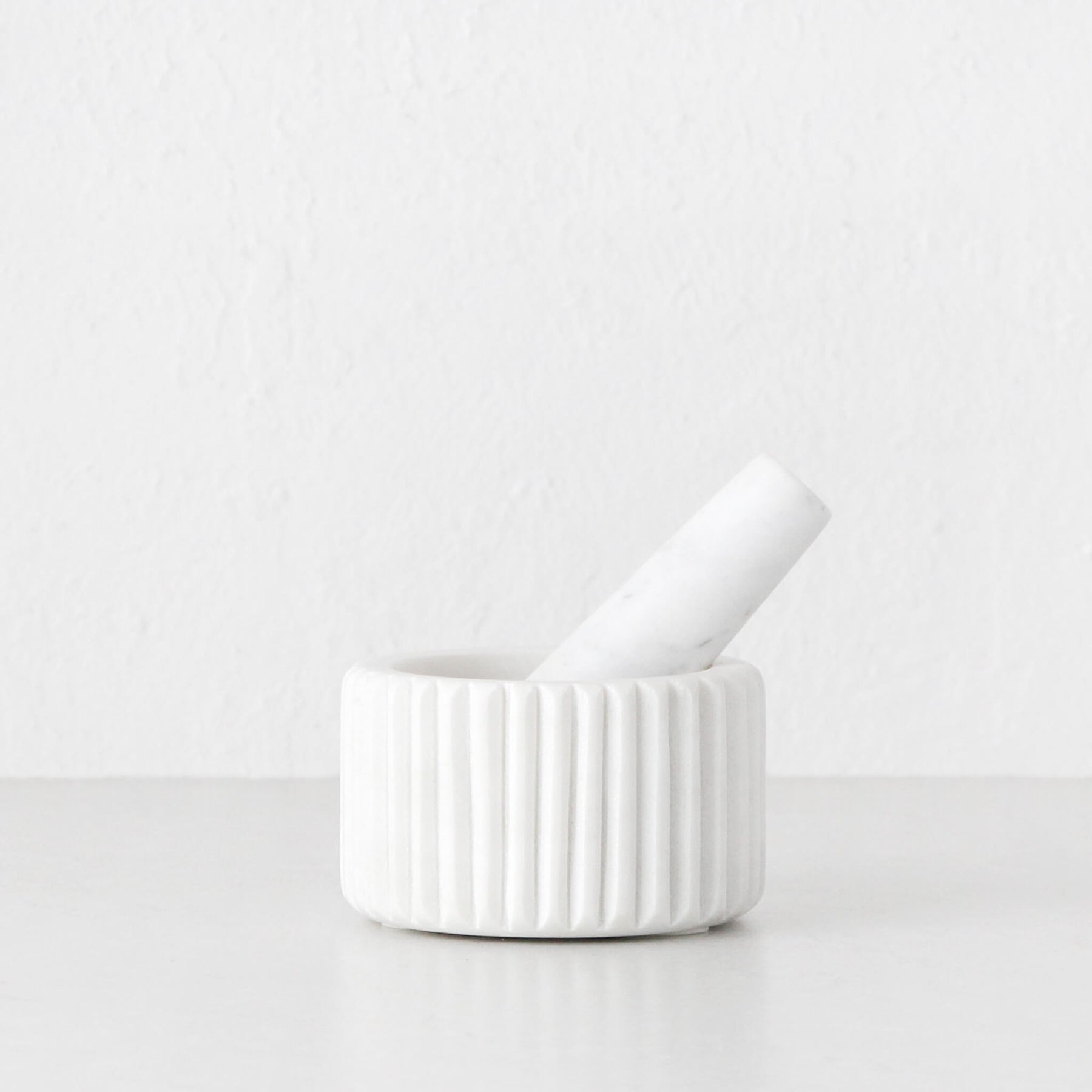 Mortar Ffe MARA MARBLE RIBBED MORTAR + PESTLE BUNDLE x2 | WHITE MARBLE – Living By ...