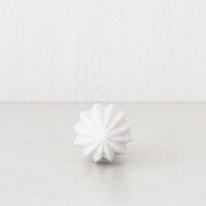 MARA CITRUS REAMER  |  WHITE MARBLE