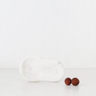 MARA ROUNDED MARBLE SPOON REST  |  WHITE MARBLE