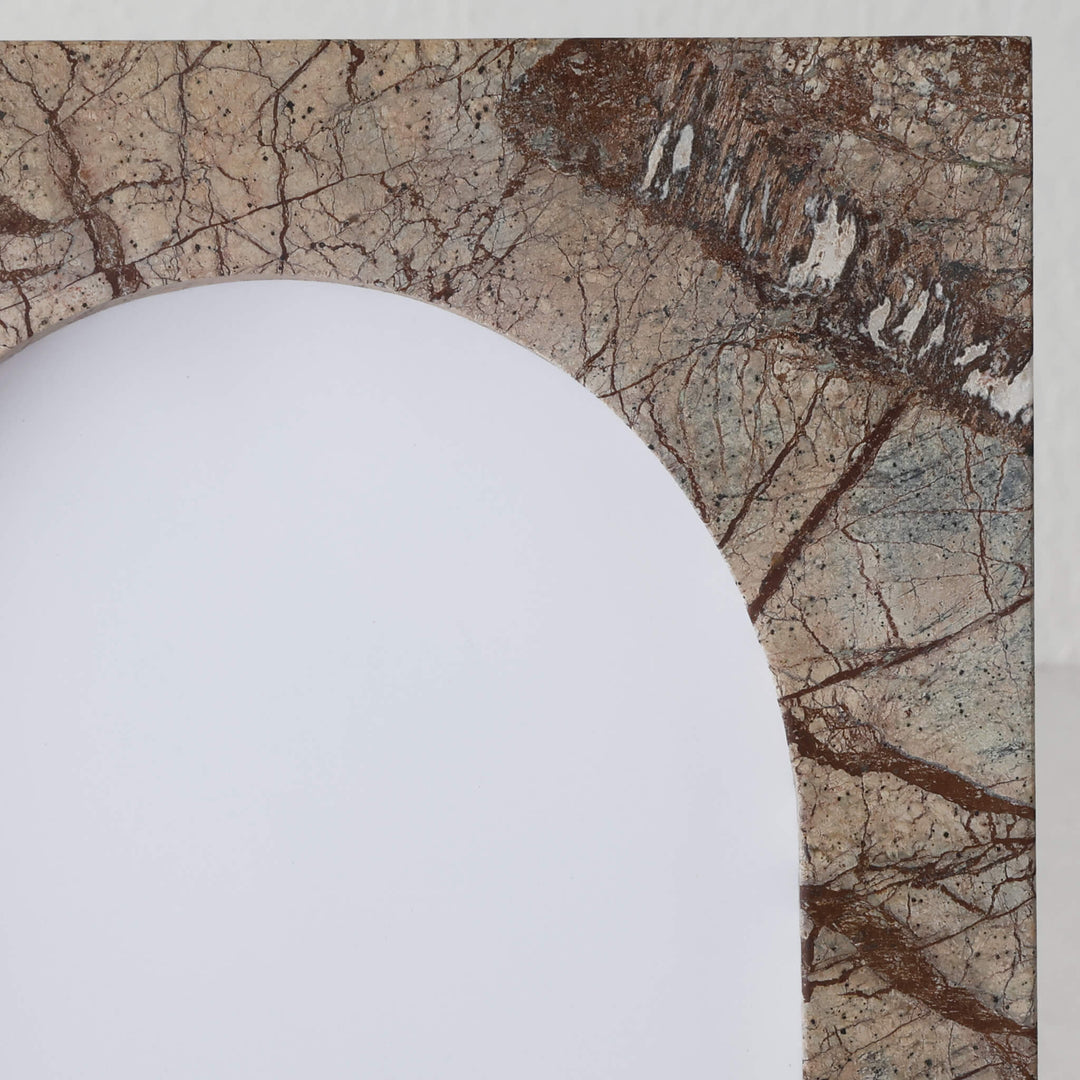 MARCO MARBLE PHOTO FRAME | CLOSE UP | CHESTNUT MARBLE