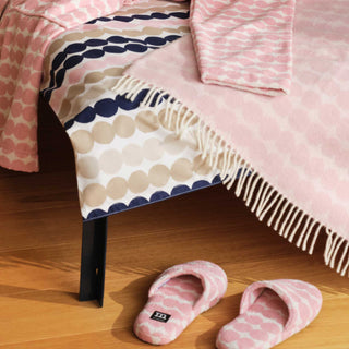 MARIMEKKO  |  RASYMATTO WOOL BLANKET  |  130 X 170CM  |  LIGHT PINK + OFF WHITE