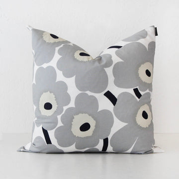 MARIMEKKO  PIENI UNIKKO TYYNYNPAAL LINEN CUSHION  |  50X50  |  GREY + SAND + BLUE