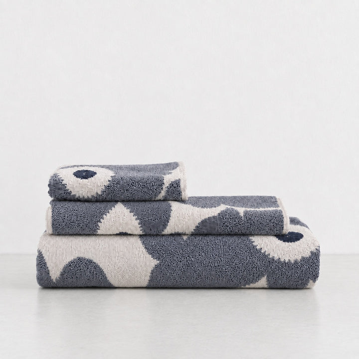 MARIMEKKO UNIKKO BATH TOWEL SETS  |  OFF WHITE + INDIGO DENIM