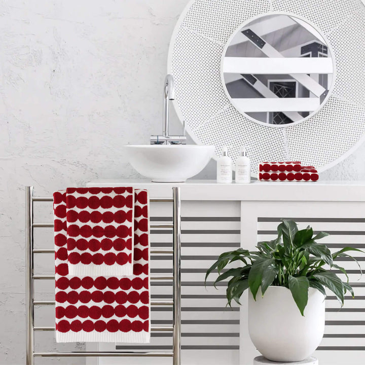 MARIMEKKO  |  RASYMATTO BATH TOWEL  |  70 X 150CM  |  DARK RED + OFF WHITE COTTON