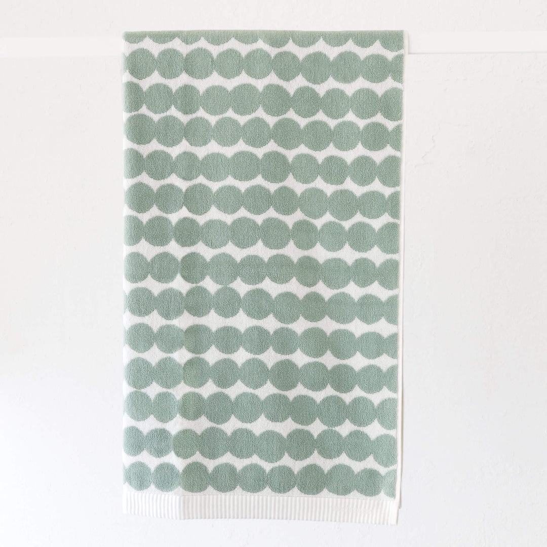 MARIMEKKO  |  RASYMATTO BATH TOWEL  |  70 X 150CM  |  SAGE + OFF WHITE COTTON