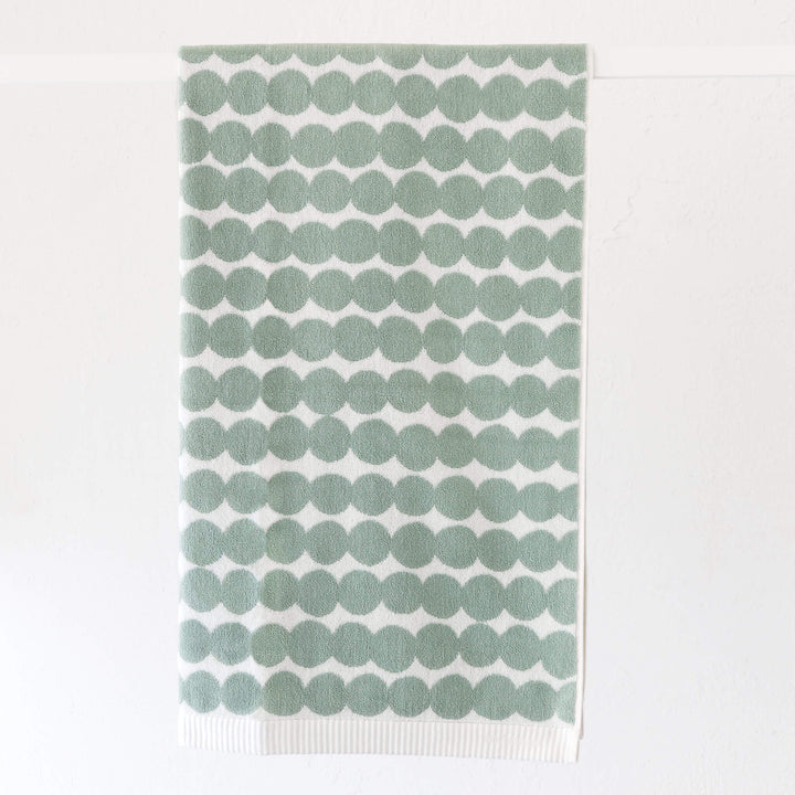 MARIMEKKO  |  RASYMATTO BATH TOWEL  |  70 X 150CM  |  SAGE + OFF WHITE COTTON