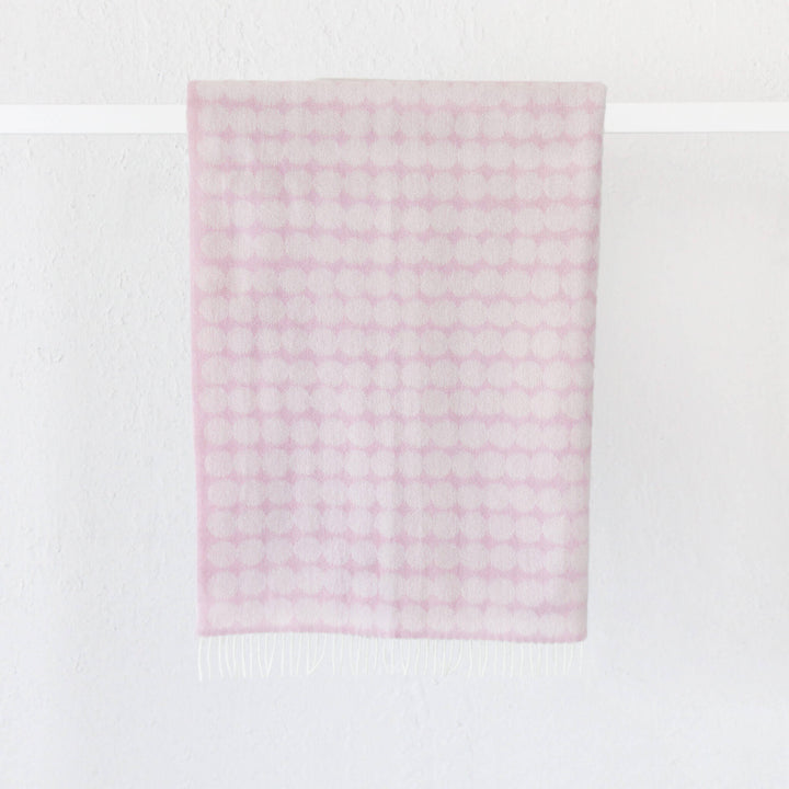 MARIMEKKO  |  RASYMATTO BLANKET  |  130 X 170CM  |  LIGHT PINK + OFF WHITE
