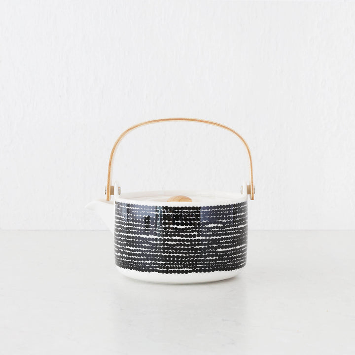 MARIMEKKO  |  SIIRTOLAPUUTARHA TEAPOT 7DL | BLACK + WHITE