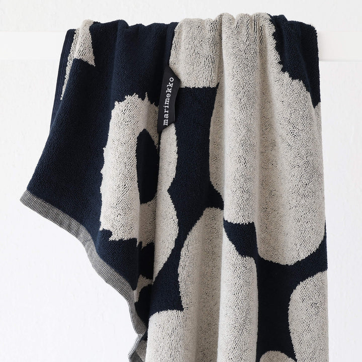 MARIMEKKO UNIKKO KYLPYPYYHE BATH TOWEL BUNDLES | DARK NAVY BLUE + COTTON