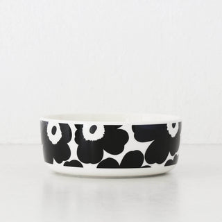 MARIMEKKO  |  UNIKKO OIVA SERVING BOWL 1.5L  |  BLACK + WHITE