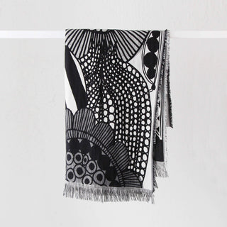 MARIMEKKO | SIIRTOLAPUUTARHA BLANKET | BLACK + ECRU