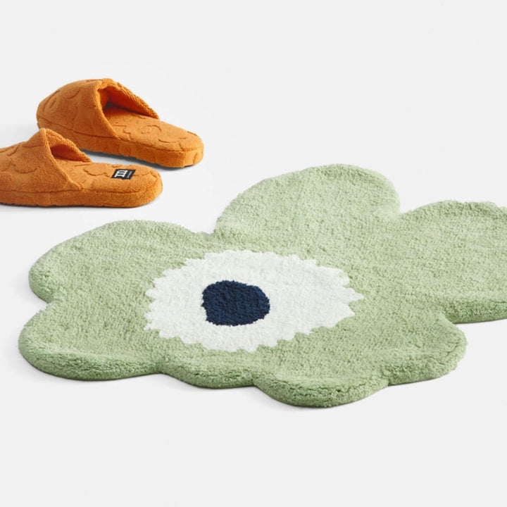 MARIMEKKO  |  UNIKKO BATH MAT  |  73X74CM  |  SAGE + OFF WHITE