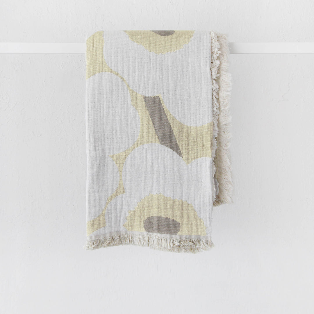 MARIMEKKO  | UNIKKO JACQUARD THROW  |  150X220  |  OFF WHITE + WHITE