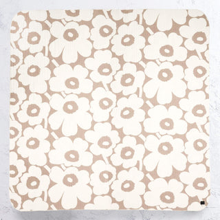 MARIMEKKO  |  UNIKKO PADDED BEDSPREAD LINEN  |  260X260  |  OFF WHITE