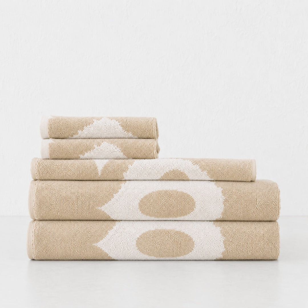 MARIMEKKO UNIKKO BATH TOWEL SETS  |  OFF WHITE + LINEN