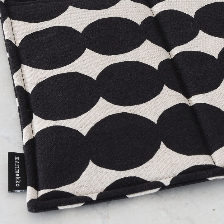 MARIMEKKO  |  RASYMATTO COTTON + LINEN POT HOLDER BUNDLE X2  |  OFF WHITE + BLACK