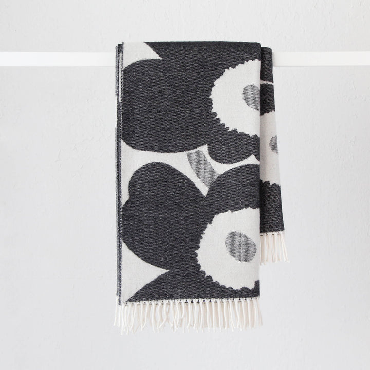 MARIMEKKO  |  UNIKKO BLANKET 130X180CM  |  CHARCOAL + OFF WHITE
