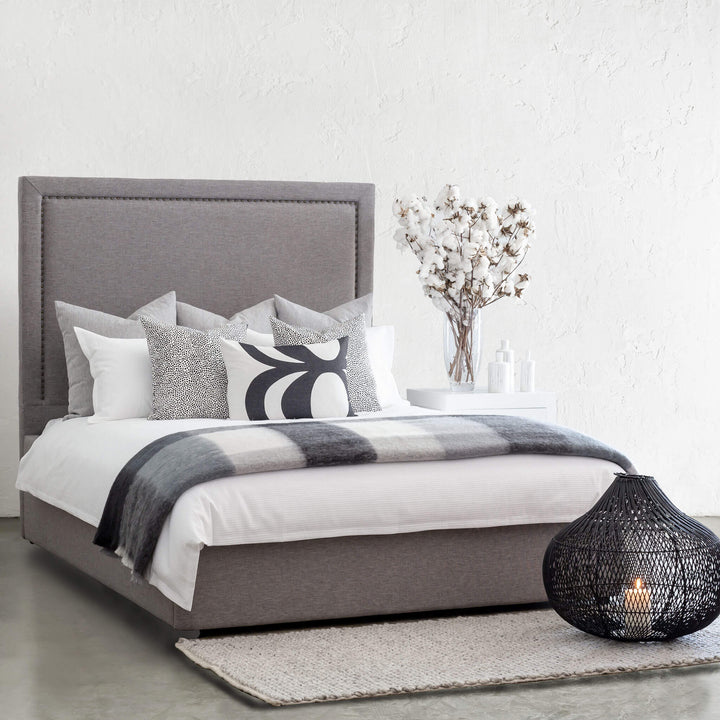 MARLE BED WITH STUDDED SQUARE FRAME  |  GREY LINEN