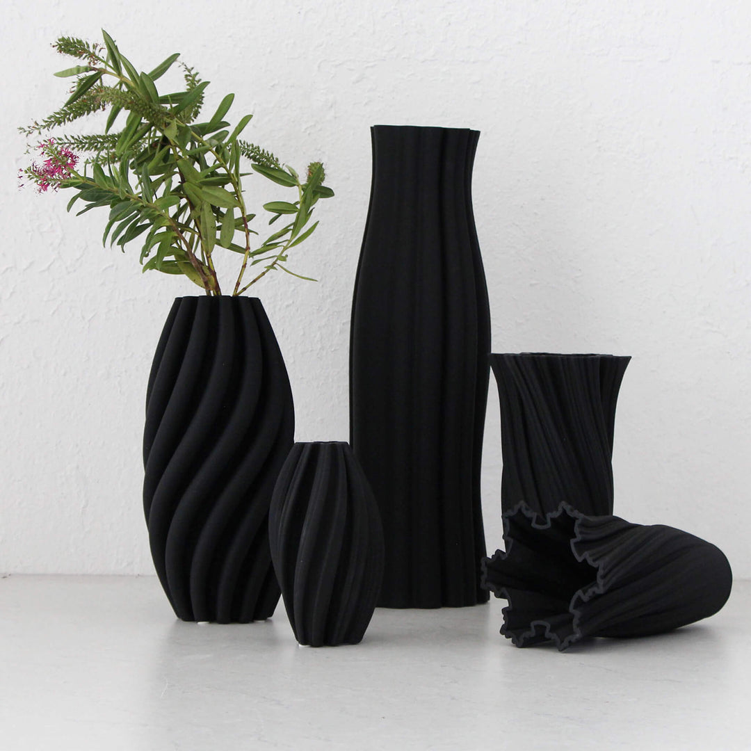 IVY VASE 24CM | MATTE BLACK | STYLED RANGE