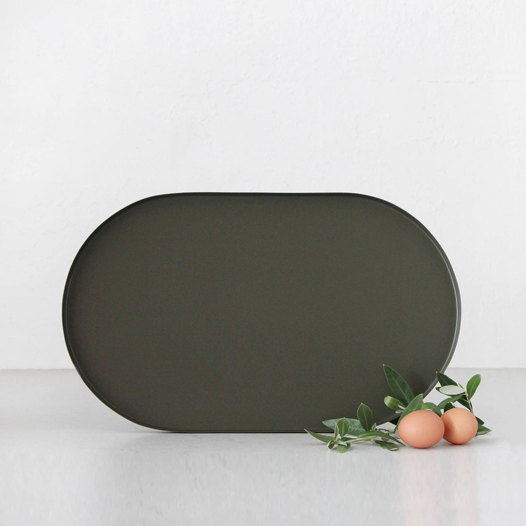 MONA GRAND SERVING TRAY | OLIVE