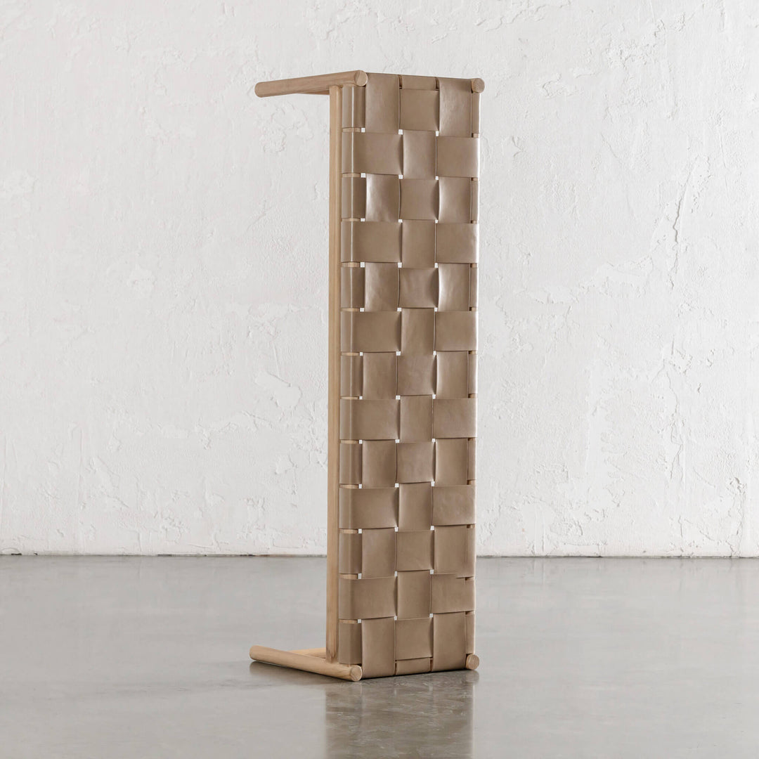 MONTERO WOVEN LEATHER BENCH  |  LIGHT TAUPE LEATHER HIDE