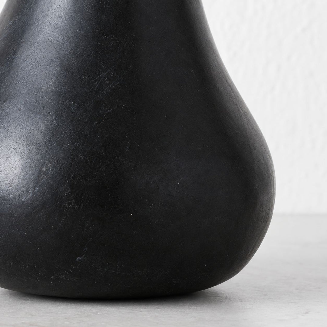 MARBLE PEAR  |  BLACK