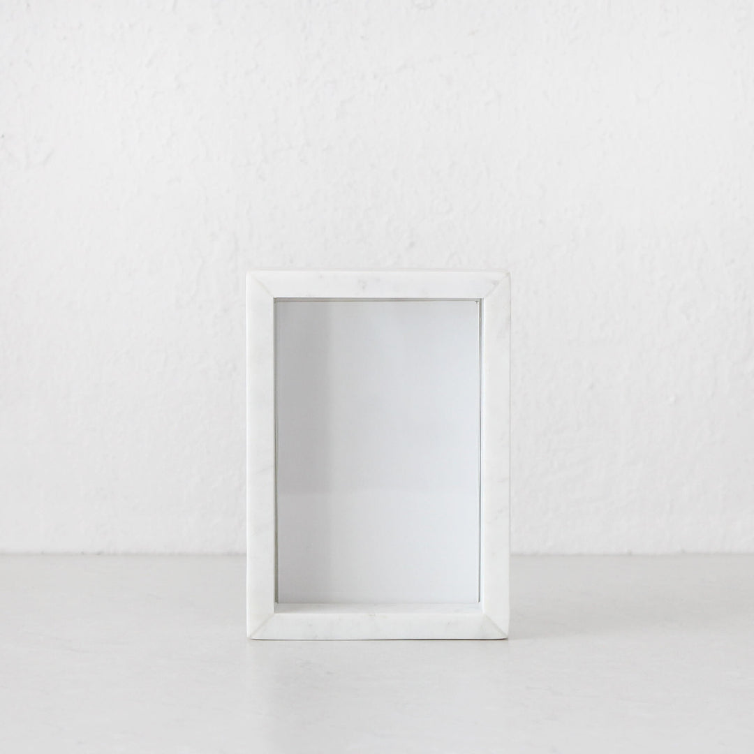 AMPLIO PHOTO FRAME  |  4X6  |  WHITE MARBLE