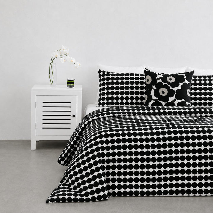 MARIMEKKO BED BUNDLE  |  RASYMATTO DUVET QUILT COVER + 2 PILLOWCASES  |  BLACK + WHITE