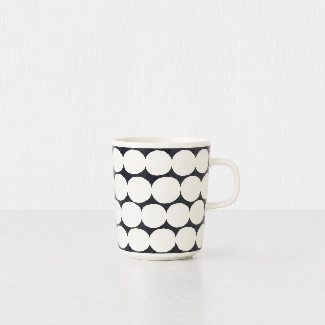 MARIMEKKO  |  SIIRTOLAPUUTARHA COFFEE MUG 2.5DL   |  WHITE + CHARCOAL