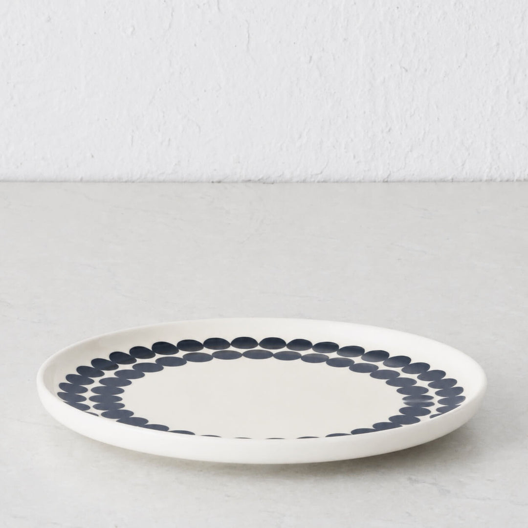 MARIMEKKO  |  SIIRTOLAPUUTARHA PLATE 20CM   |  WHITE + CHARCOAL