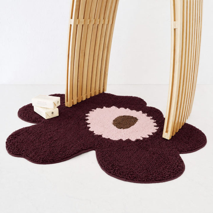 MARIMEKKO  |  UNIKKO BATH  MAT  |  73CM X 74CM  |  PLUM + PINK + TOFFEE