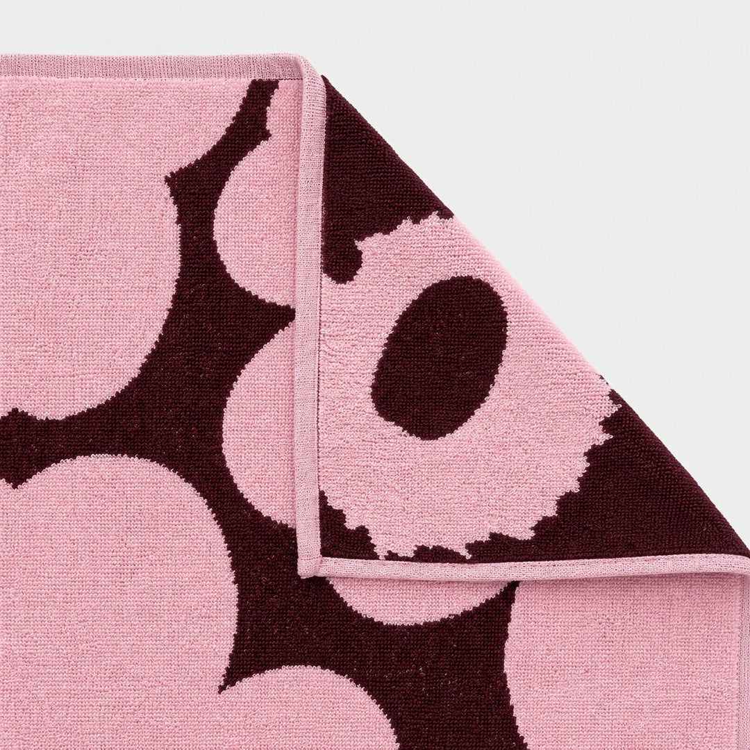 MARIMEKKO UNIKKO BATH TOWELS  |  PLUM + PINK