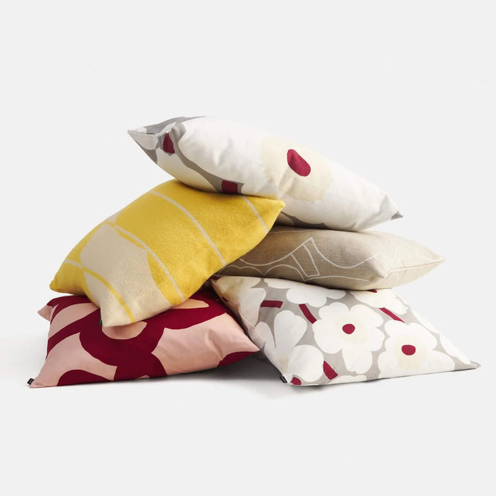 MARIMEKKO  |  PIIRTO UNIKKO CUSHION  |  NATURAL LINEN  |  40 X 60CM