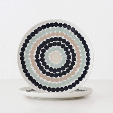 MARIMEKKO  |  OIVA SIIRTOLAPUUTAHRA PLATE 20CM BUNDLE X2 | SAGE + BLACK + BEIGE