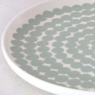 MARIMEKKO  |  OIVA SIIRTOLAPUUTAHRA PLATE 20CM BUNDLE X2 | SAGE + OFF WHITE